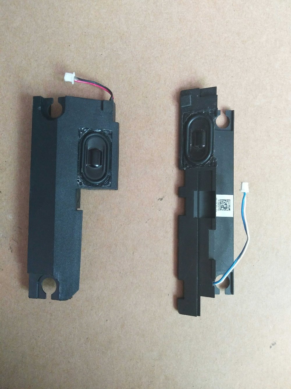 New original free shipping Laptop Fix Speaker for Lenovo E431 E440 built-in speaker PK23000J700